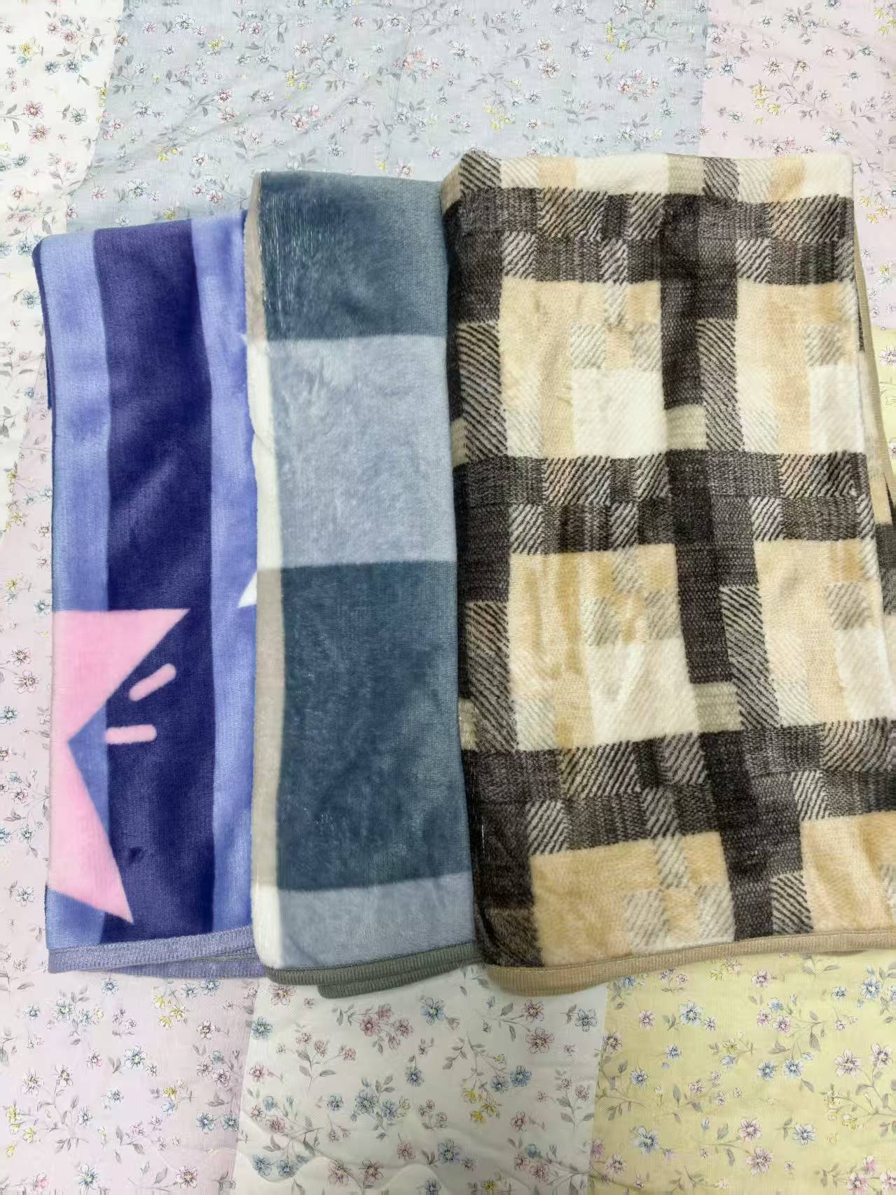 【幸运床品】珊瑚绒小毛毯