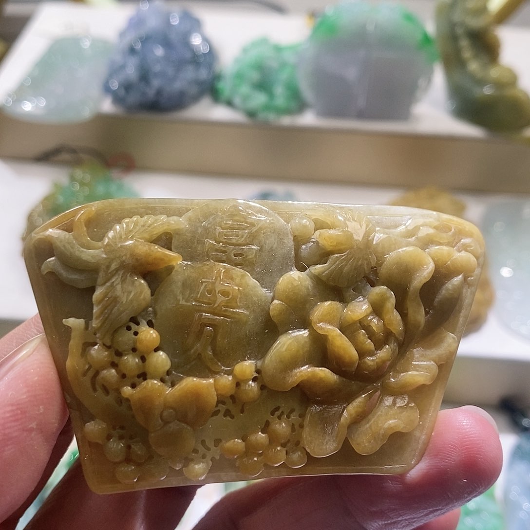 【闪购商品】翡翠颈饰未镶嵌一**你11111111111111