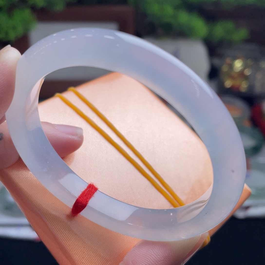 翡翠未镶嵌手镯54.1贵妃 紫胶条 纯