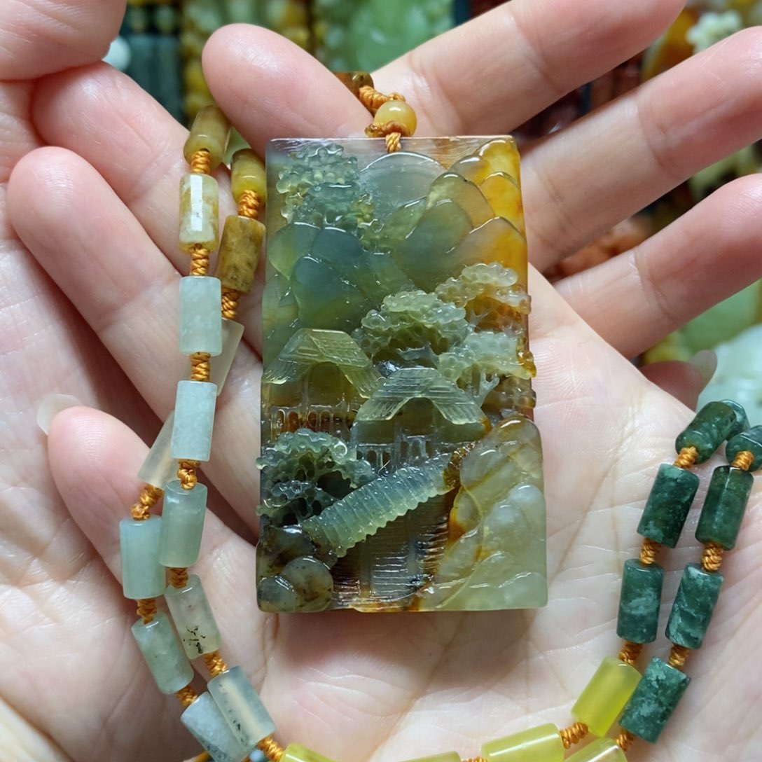 岫玉吊坠(赠链)未镶嵌