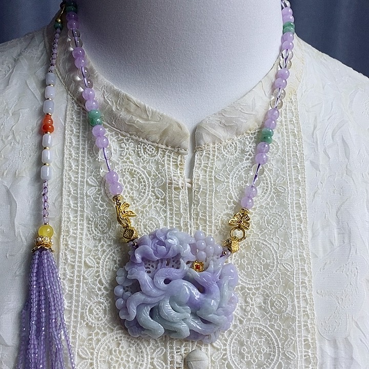 翡翠吊坠(赠链)未镶嵌紫翡雕刻九尾狐吊坠