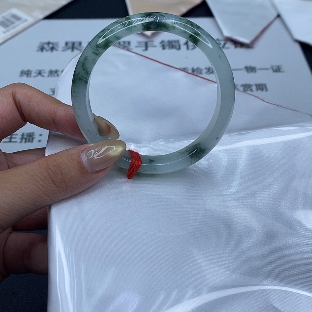 翡翠未镶嵌手镯百元手镯默认瑕疵