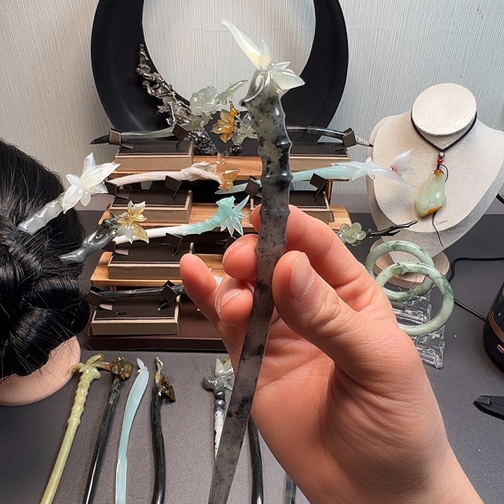 蛇纹石玉未镶嵌发簪