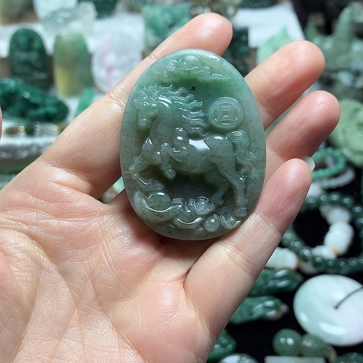 聂***)独山玉未镶嵌吊坠