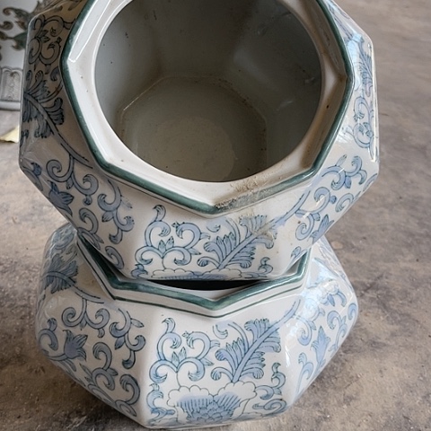 摆件陶瓷制品摆件微瑕处理不退不换介意勿拍两个