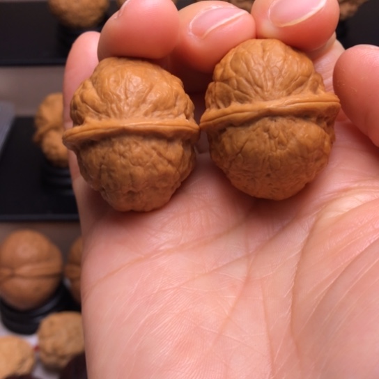 文玩核桃把件青蛙王子9