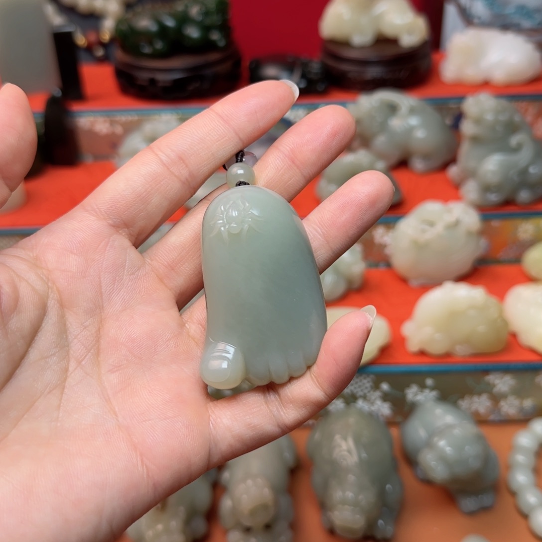 未镶嵌和田玉挂件