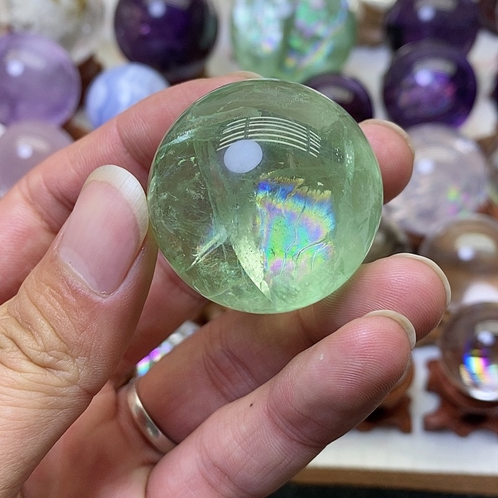 萤石彩虹萤石球未镶嵌