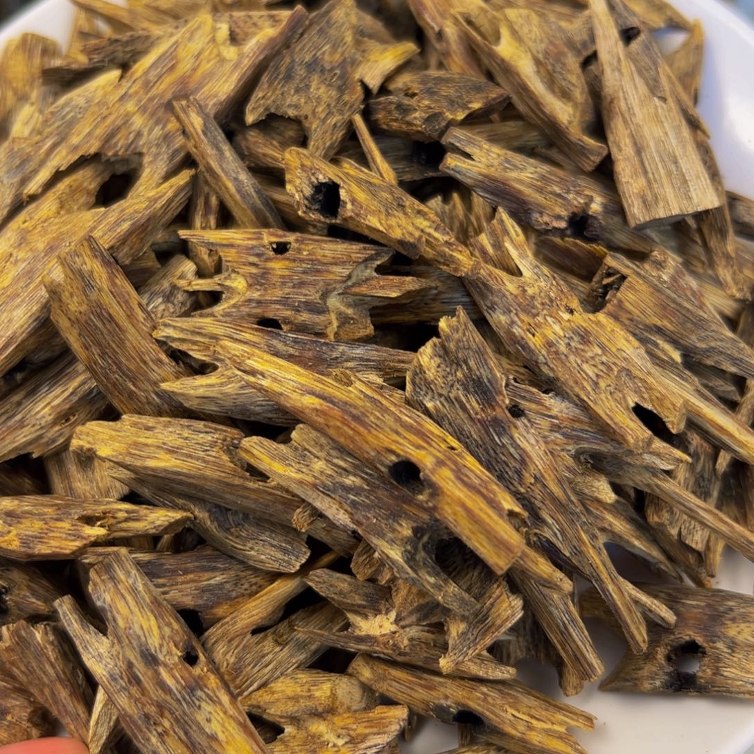 沉香碎屑沉香海南棋楠黄棋高油熏香老块料50克