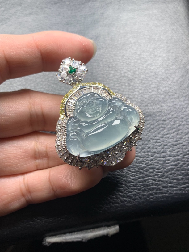 天然A货翡翠佛公吊坠