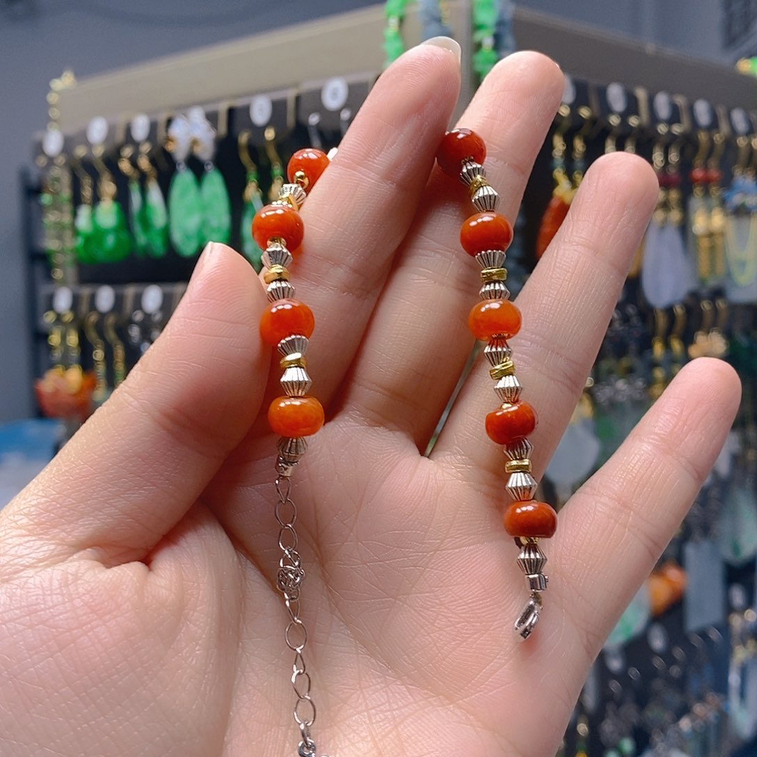 未镶嵌翡翠耳饰翡翠