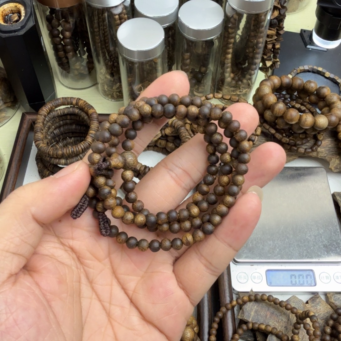 .***.沉香香囊沉香奇楠沉香卡5多圈