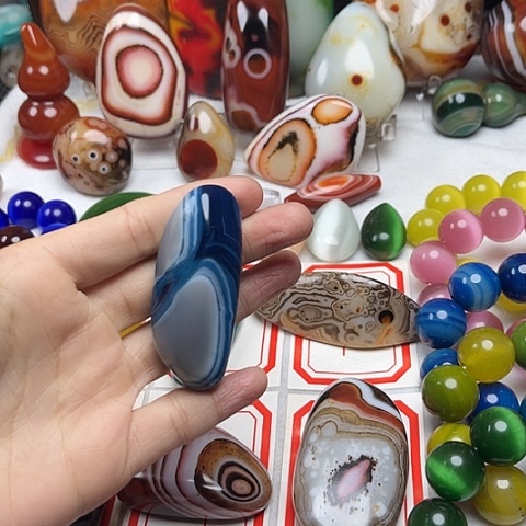 玛瑙/玉髓颈饰未镶嵌