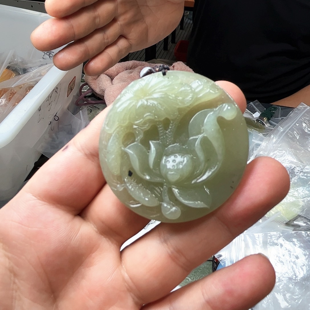 和田玉未镶嵌吊坠(赠链)30
