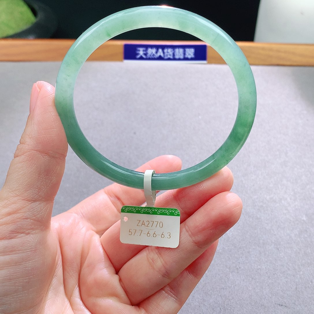 未镶嵌手镯翡翠天然翡翠手镯a货