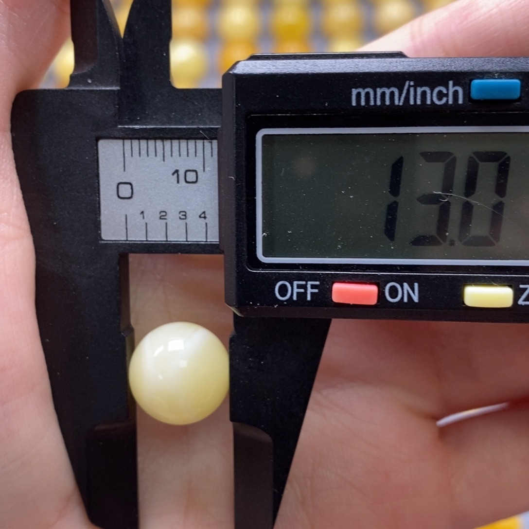 琥珀未镶嵌裸石纯天然