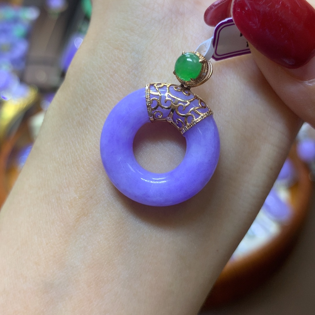 【闪购商品】翡翠颈饰18K金镶嵌翡翠