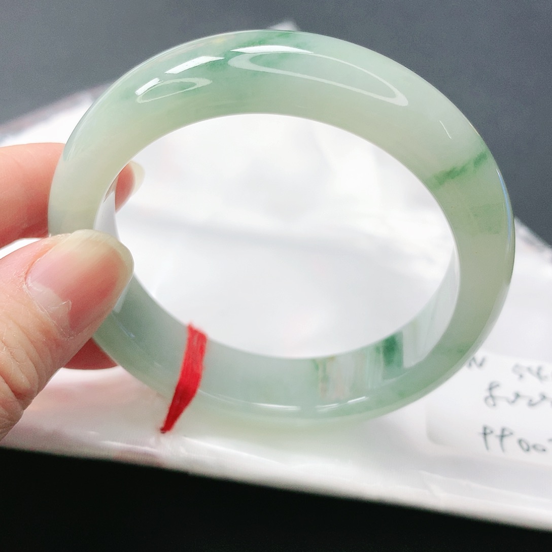 翡翠手镯未镶嵌缅甸天然A货翡翠