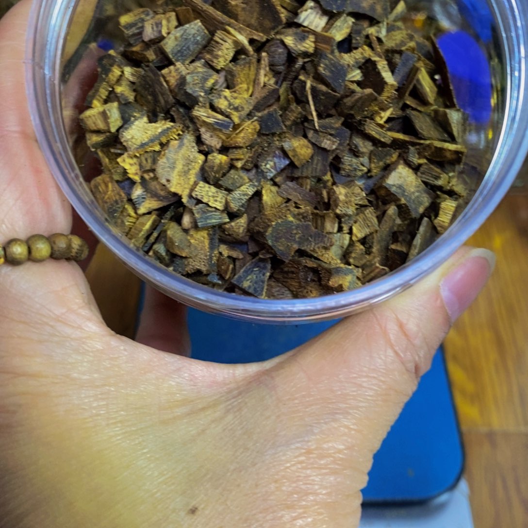 ****亮沉香沉香碎屑陆河200克