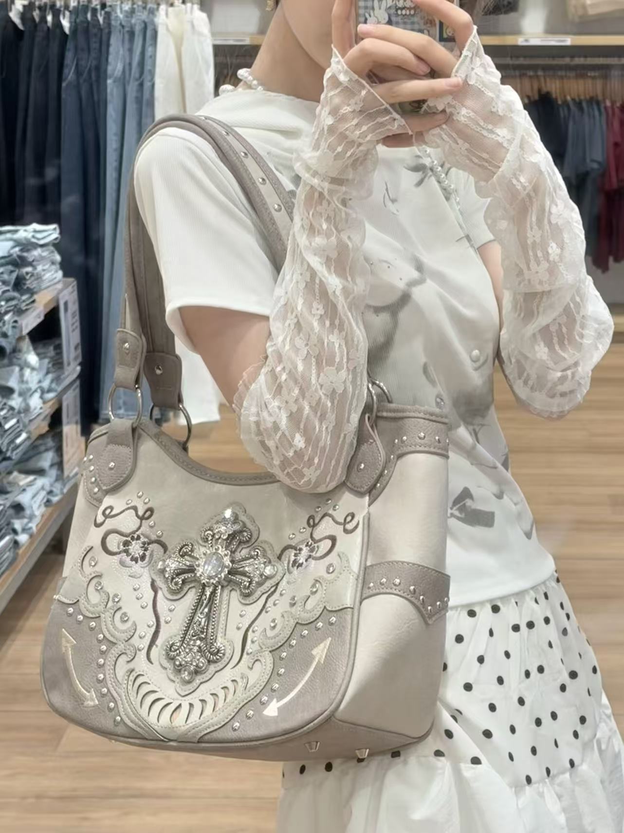 Vintage 【重工】十字架水桶腋下包（浅色）