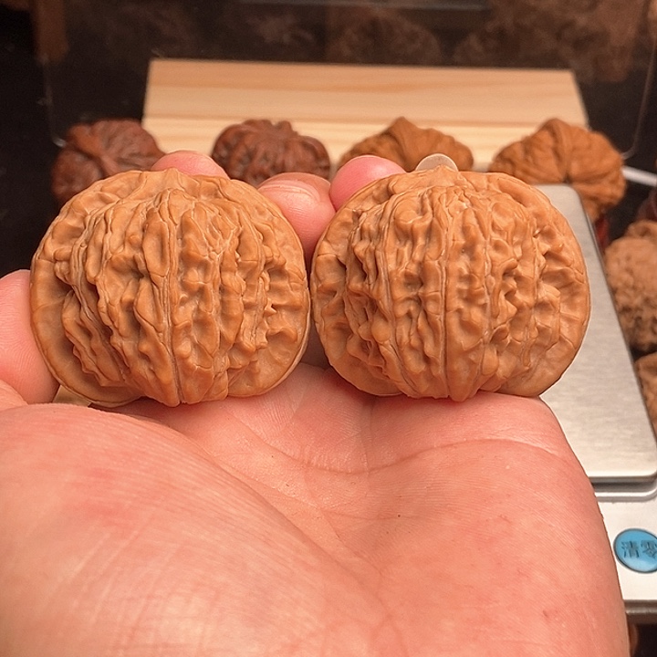 文玩核桃吊坠旋****风平谷楼