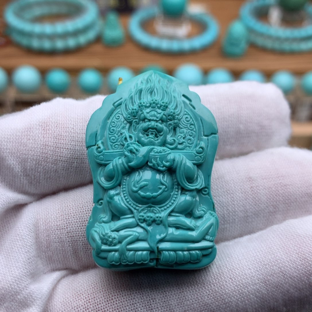 绿松石未镶嵌珠宝奇石