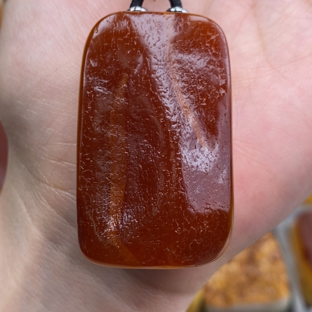琥珀吊坠(赠链)未镶嵌