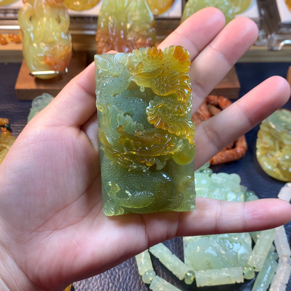 【闪购商品】蛇纹石玉颈饰未镶嵌