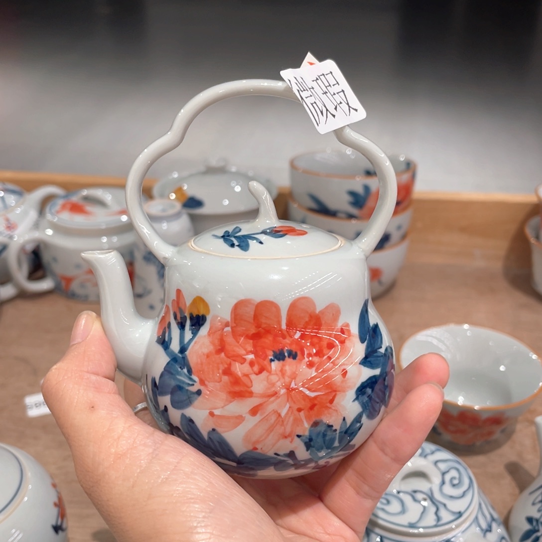 釉下手绘茶具微瑕