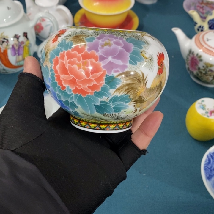 景德镇陶瓷工艺品听*人