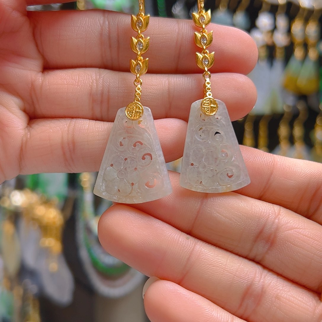 未镶嵌翡翠耳饰翡翠