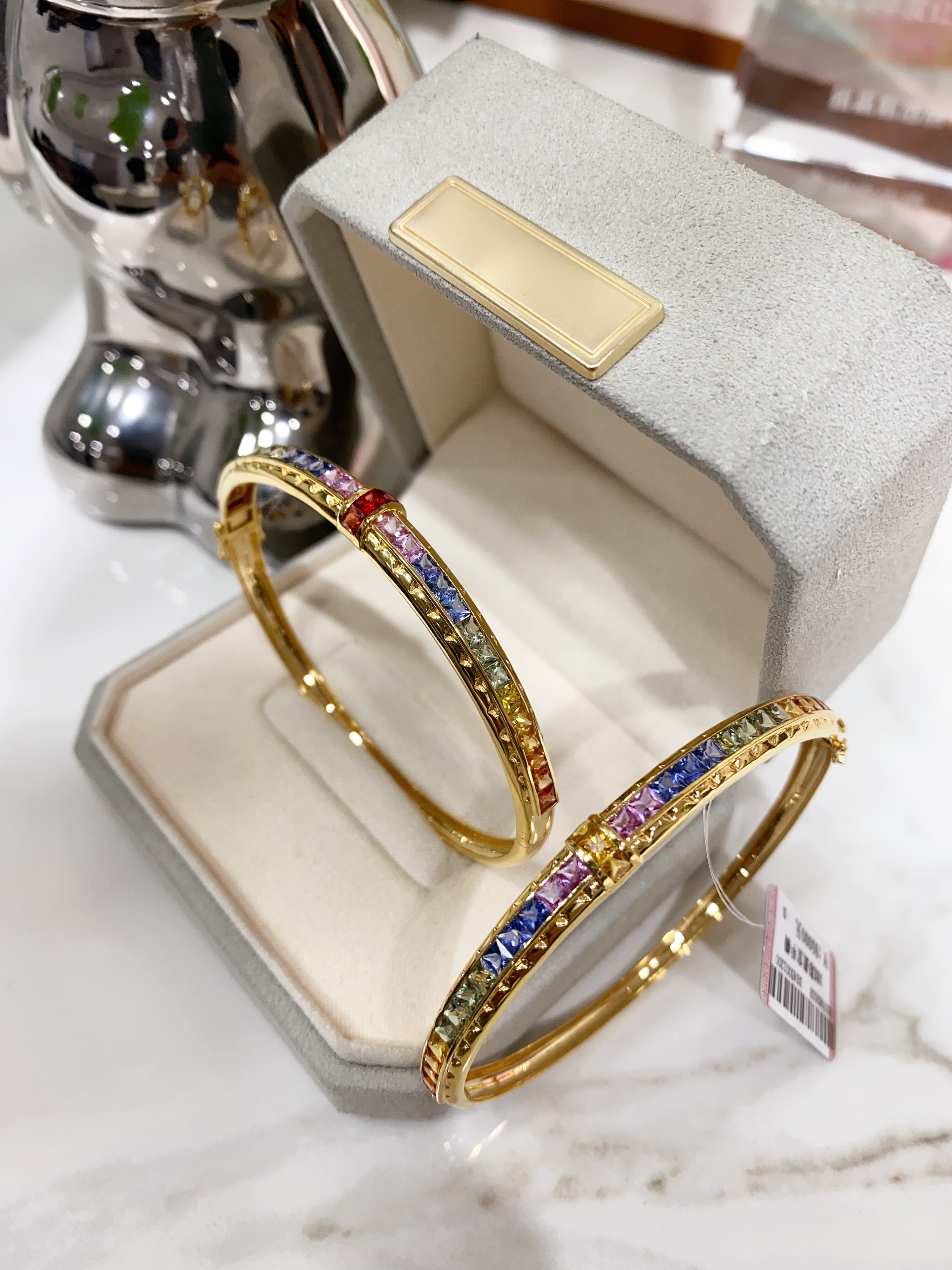 18K金镶嵌彩色蓝宝石手镯 多样性发其一