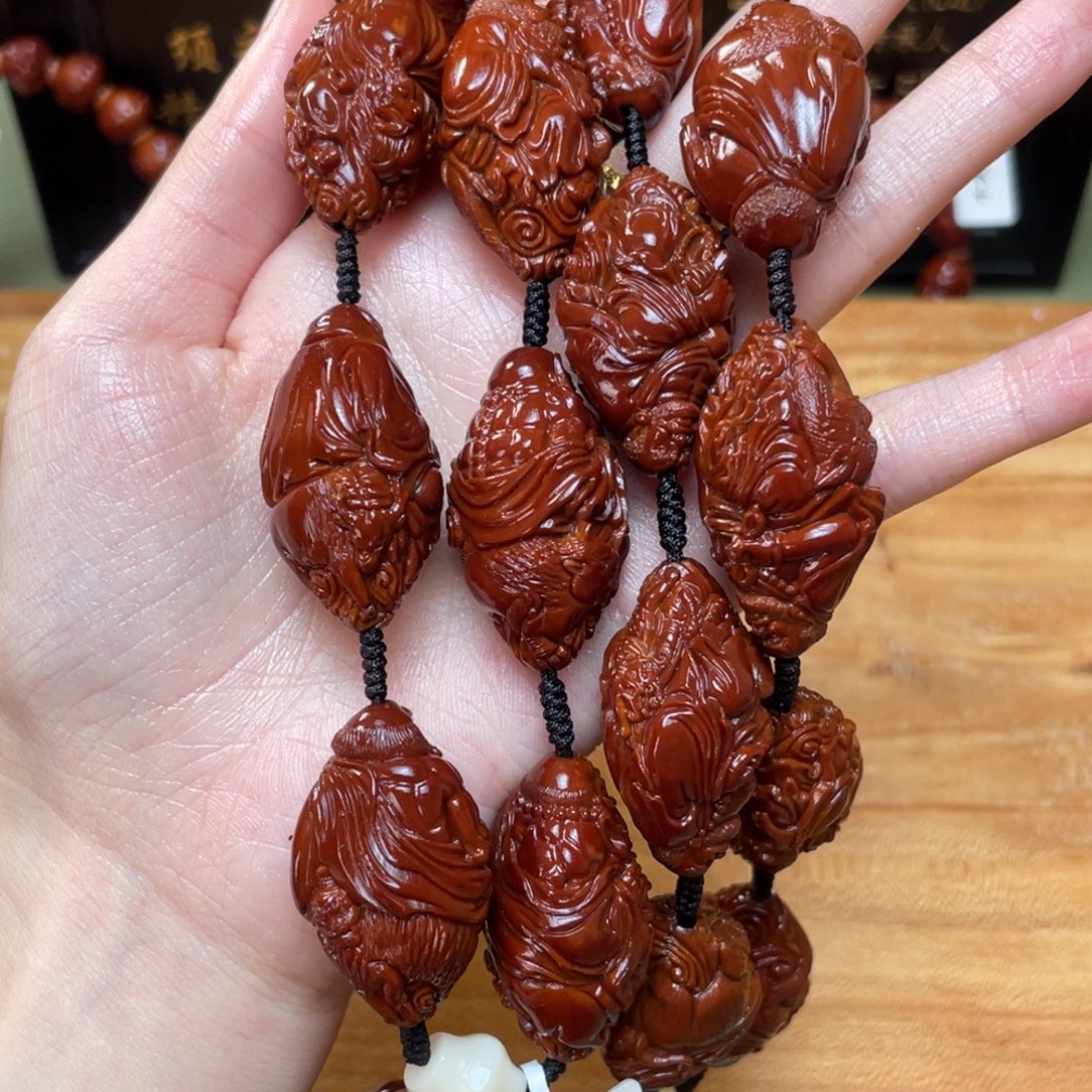 M***.手串橄榄核骑兽罗汉