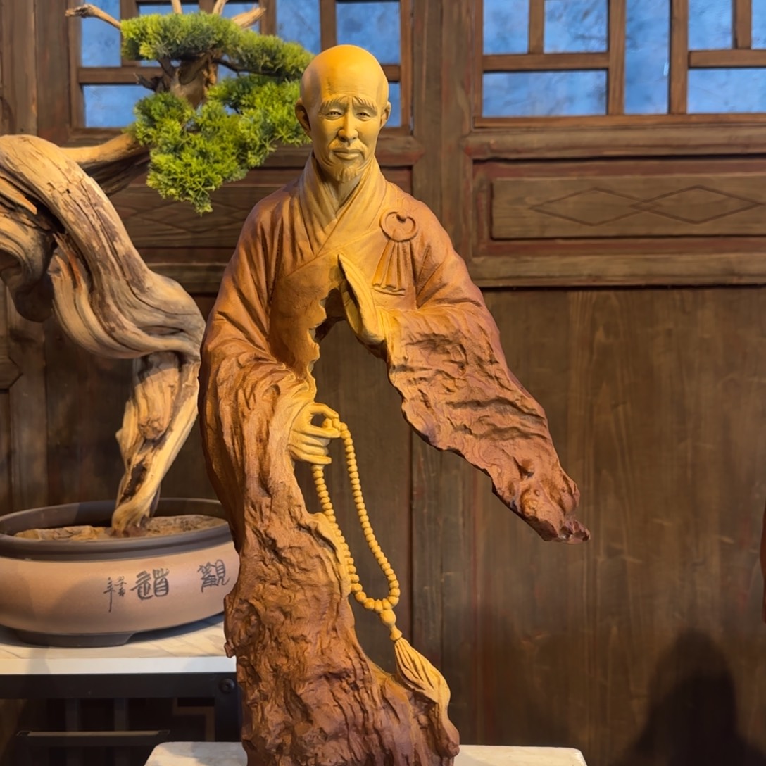 ꧁***꧂香榧木弘一法师桌面摆件