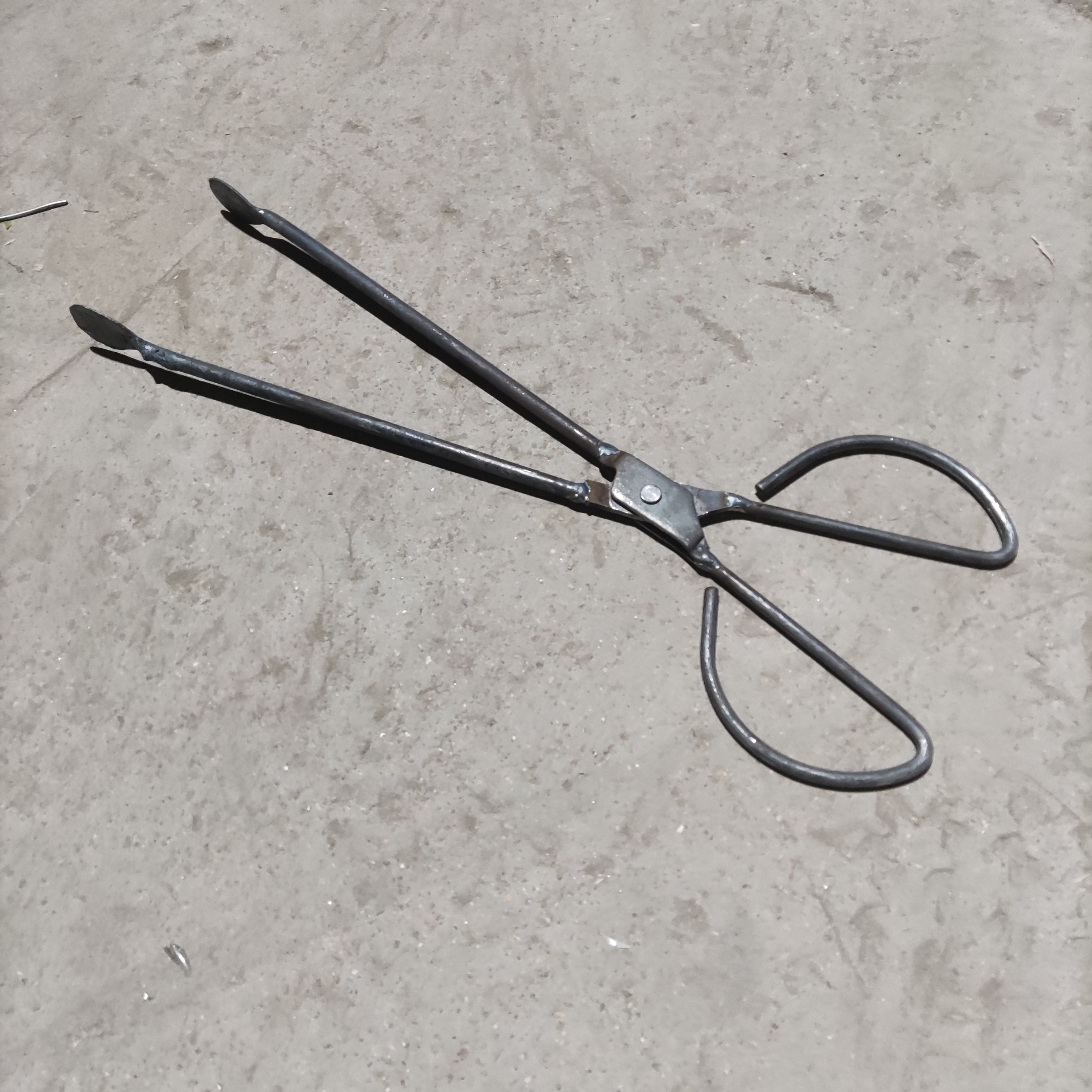 直播间短款扁口火钳有瑕疵正常使用