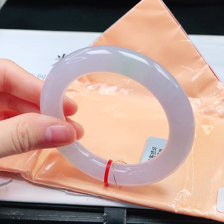 翡翠手镯（圆镯）未镶嵌缅甸天然a货手镯54+