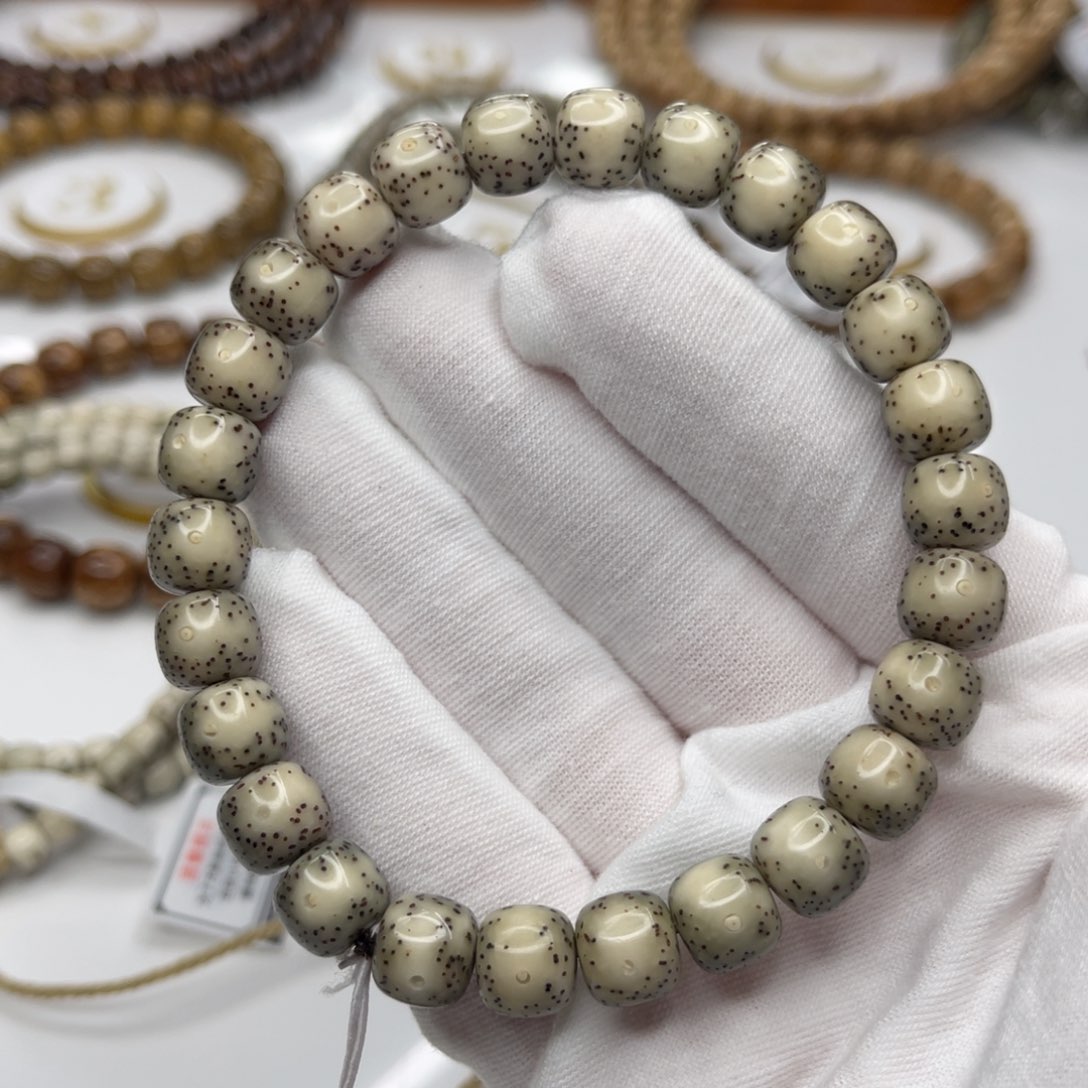 星月菩提吊坠9:8奶奶灰大眼睛一线天留白