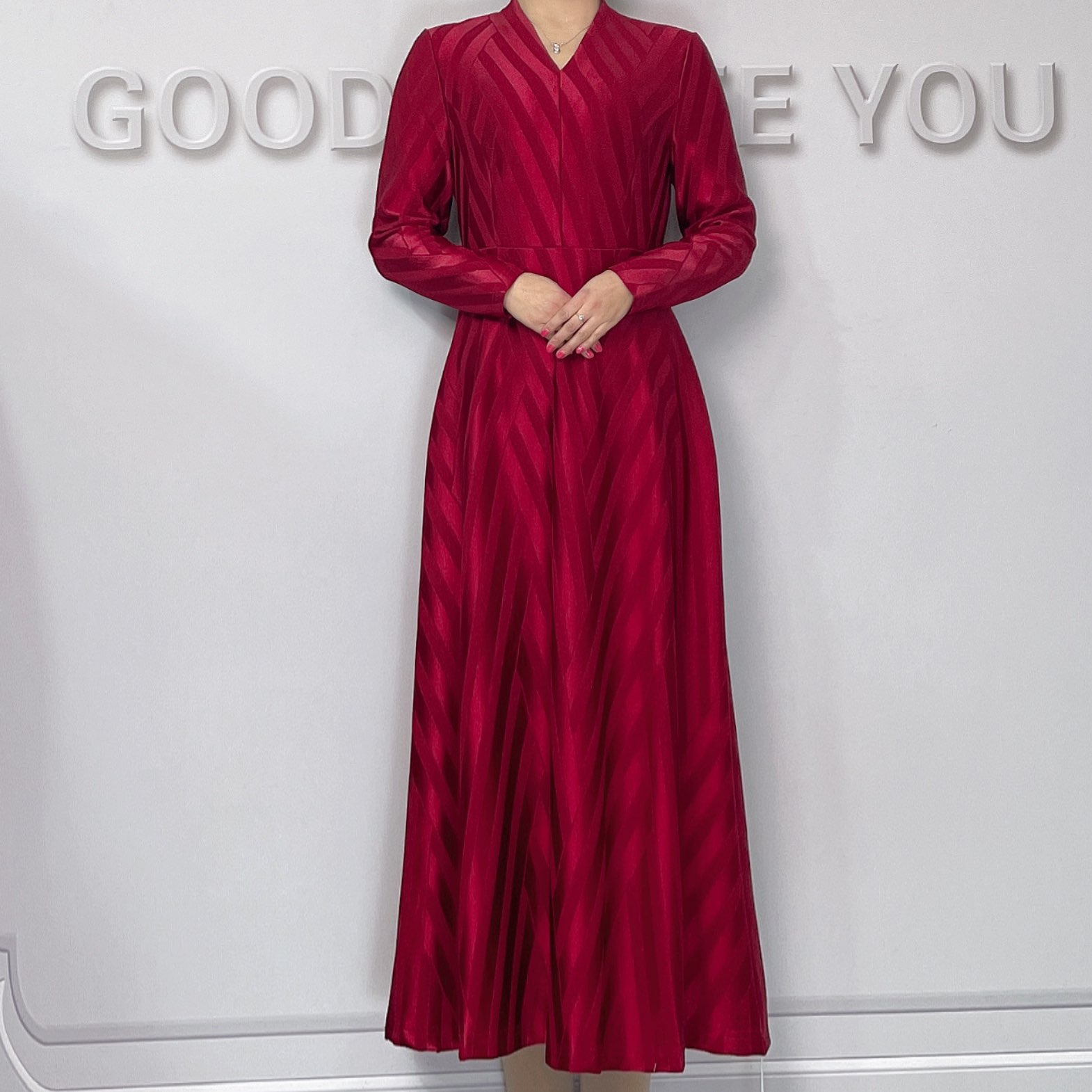 时尚气质显瘦高端爆款连衣裙8321