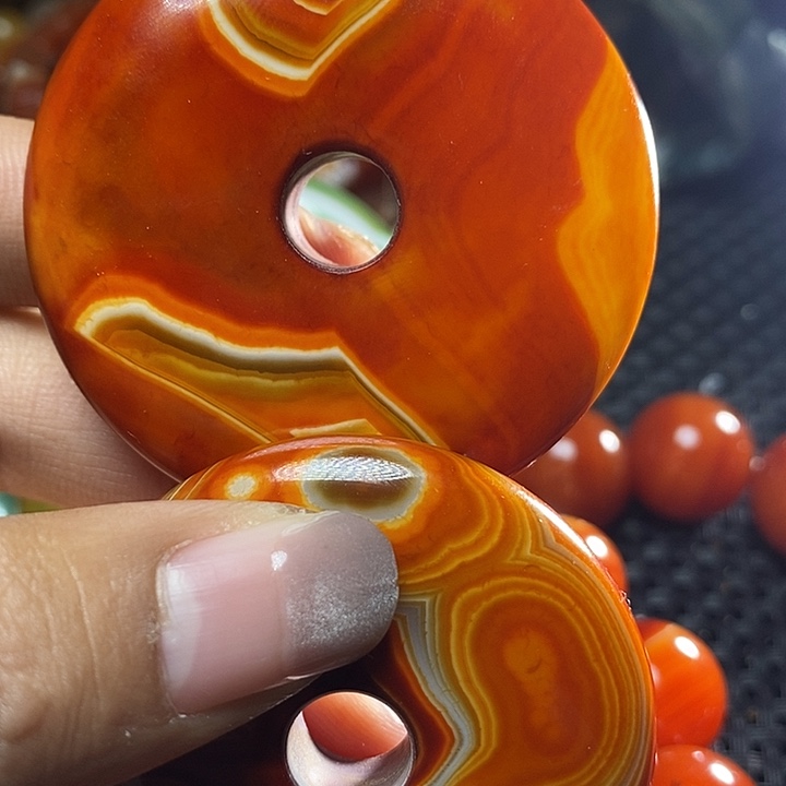 五***菜玛瑙/玉髓未镶嵌颈饰