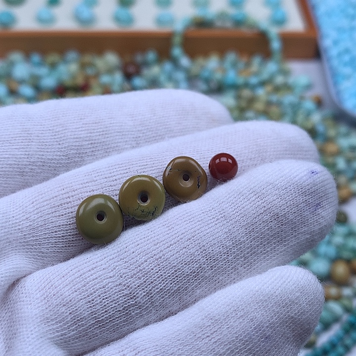 南红玛瑙未镶嵌珠宝奇石