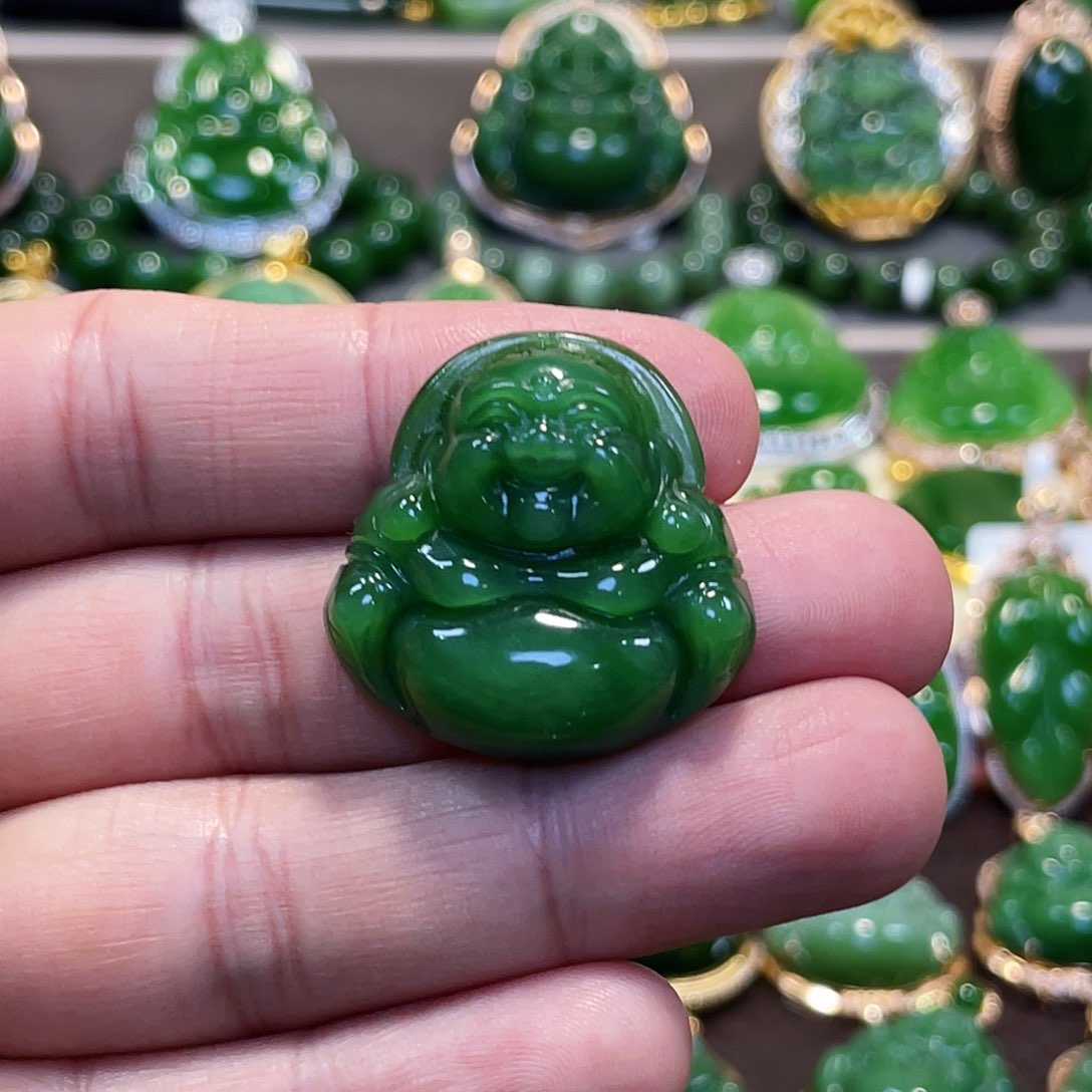 和田玉（碧玉）颈饰未镶嵌佛公30mm