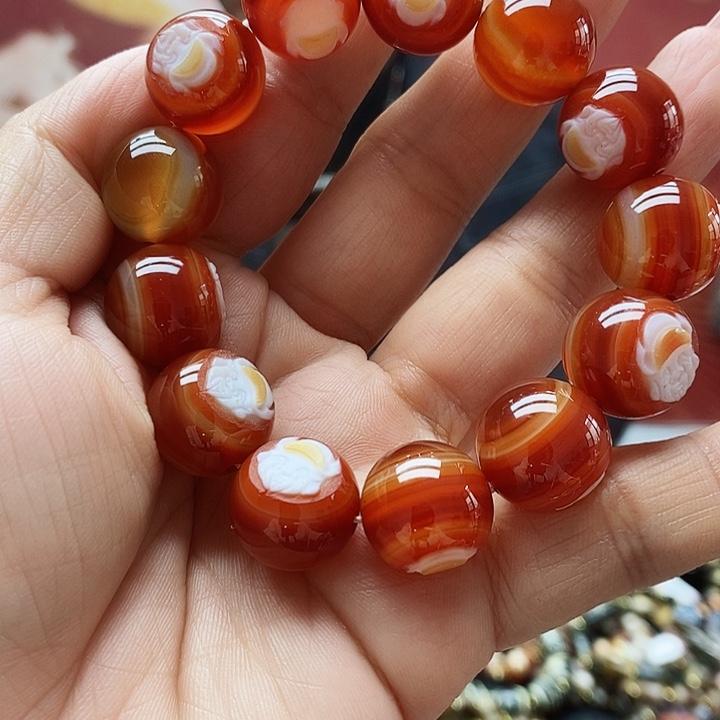 玛瑙/玉髓颈饰合金