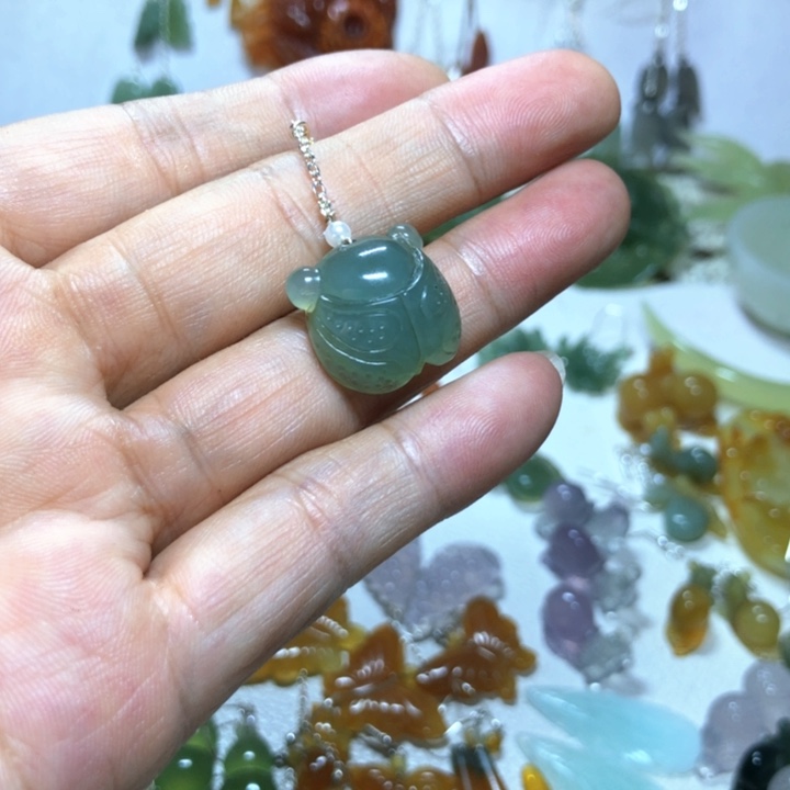 【闪购商品】蛇纹石玉耳环未镶嵌如**行