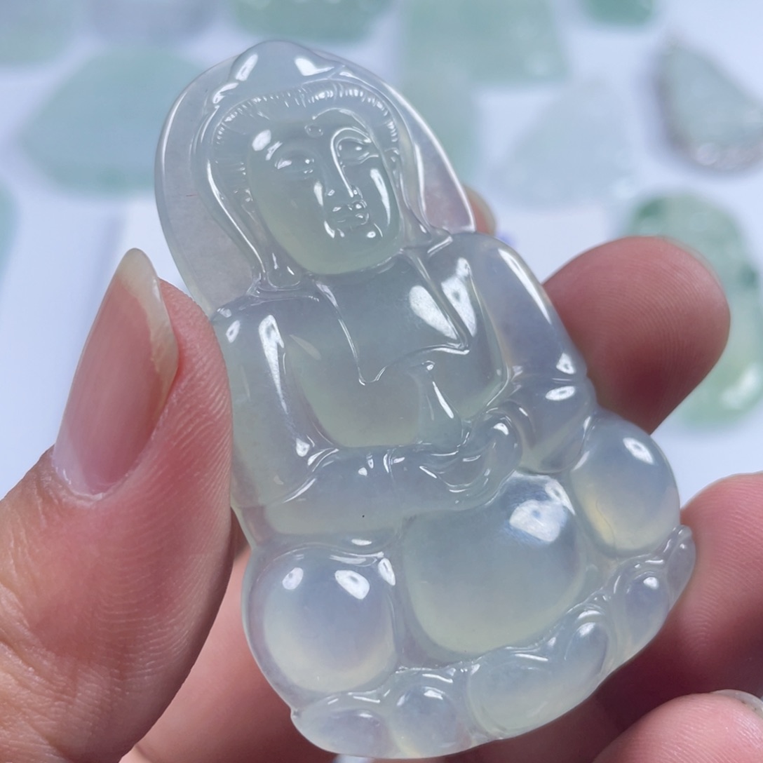 吊坠(不含链)未镶嵌翡翠…………