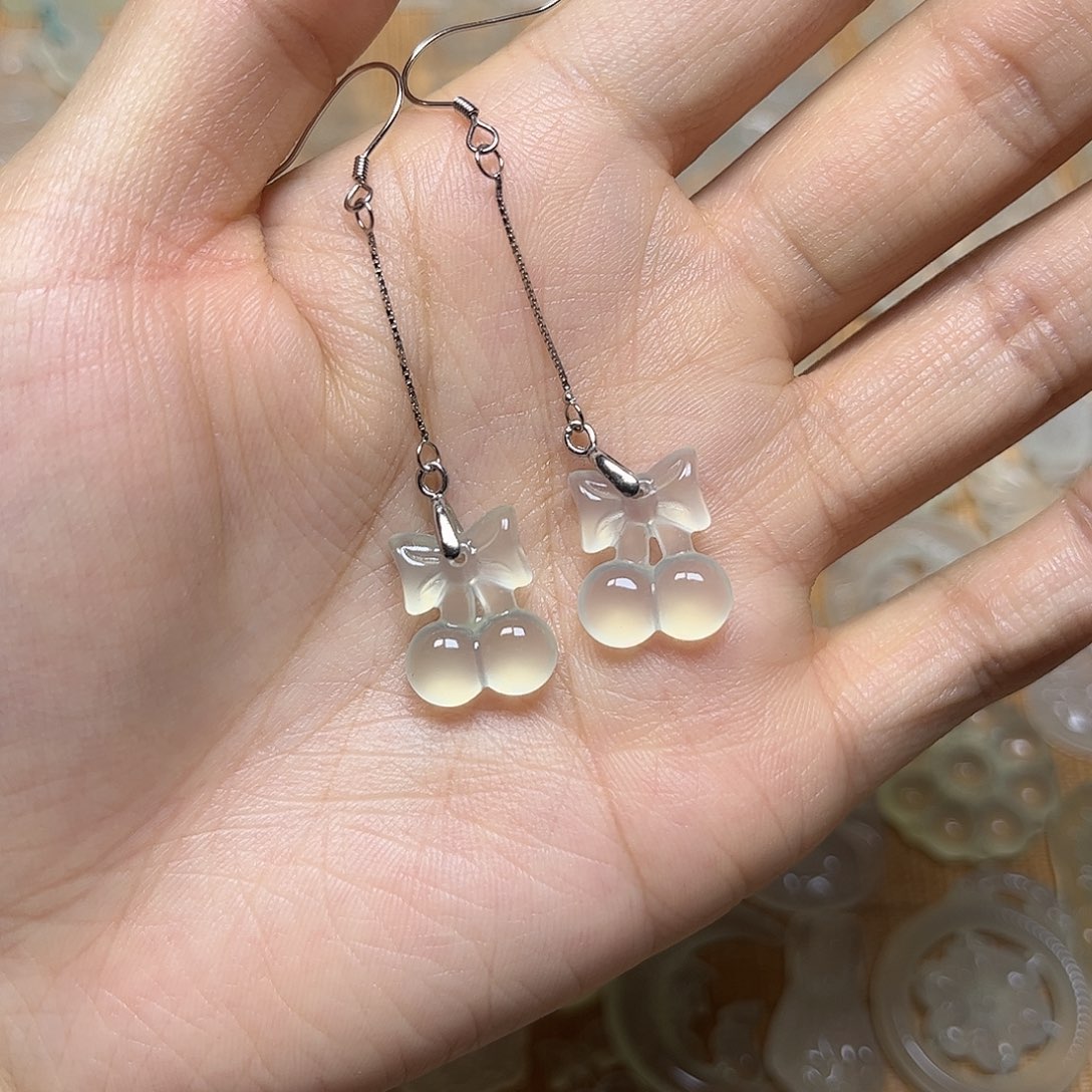 蛇纹石玉未镶嵌包坠