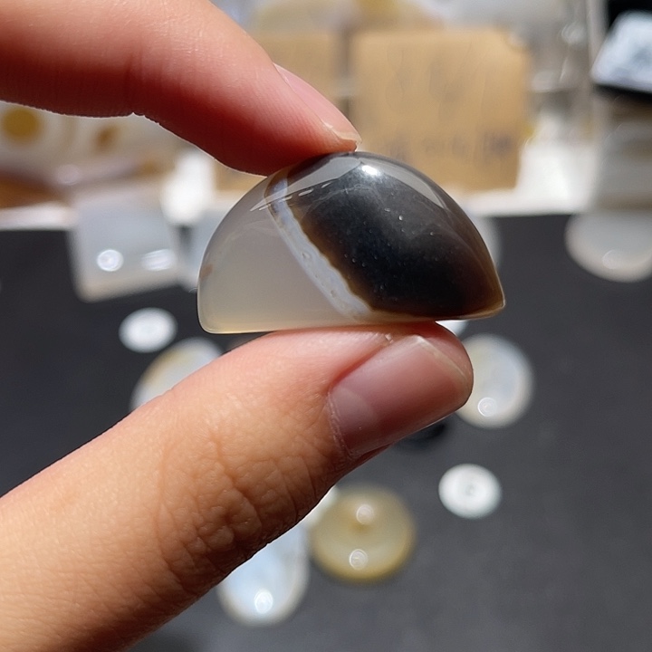 玛瑙/玉髓颈饰未镶嵌