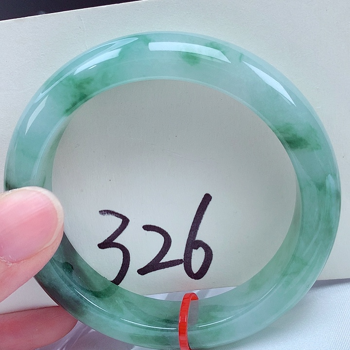 翡翠未镶嵌手镯翡翠