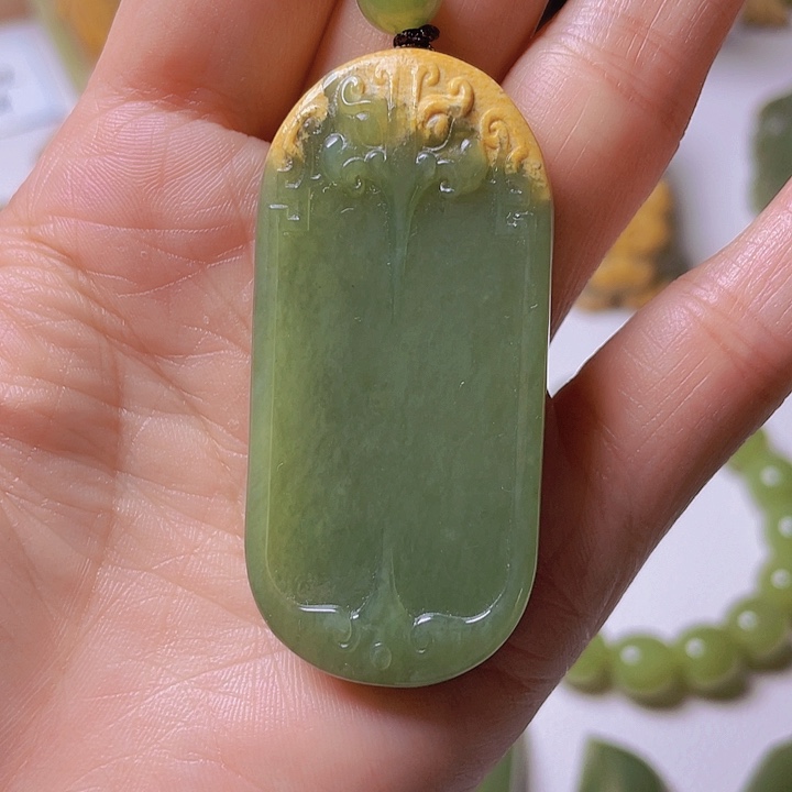 和田玉挂件未镶嵌引*人