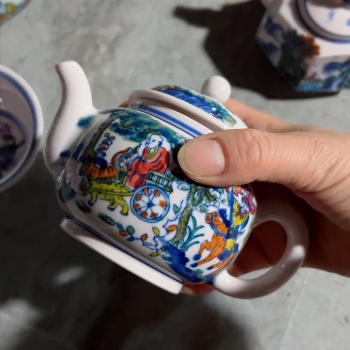 碗Z**生手绘鬼谷茶壶一个