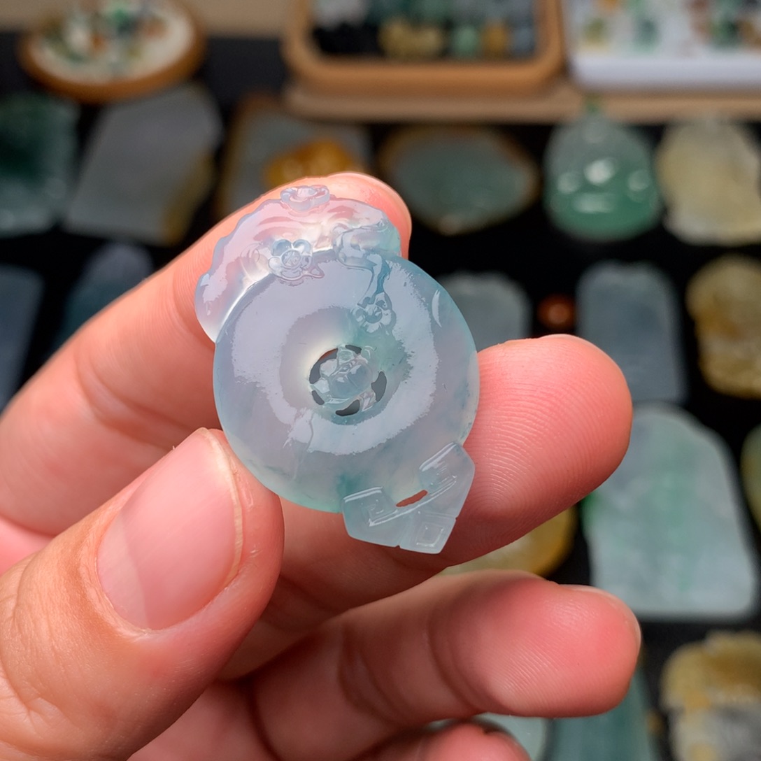 定制翡翠未镶嵌平安扣